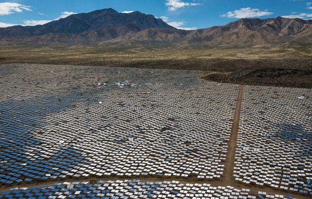 A 24-hour generating solar farm using mirrors to continuously produce electricity.