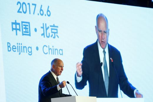 California Governor Jerry Brown attends International Forum on Electric Vehicle Pilot Cities and Industrial Development in Beijing