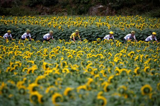 Cycling - The 104th Tour de France cycling race