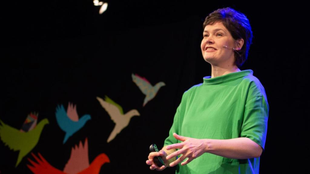 Kate Raworth launches a passionate plea for a decentralised and ...